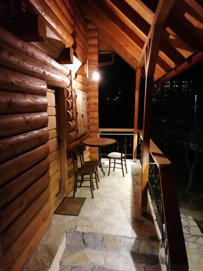 Apartmani Zuti Leptir Vrdnik Esterno foto