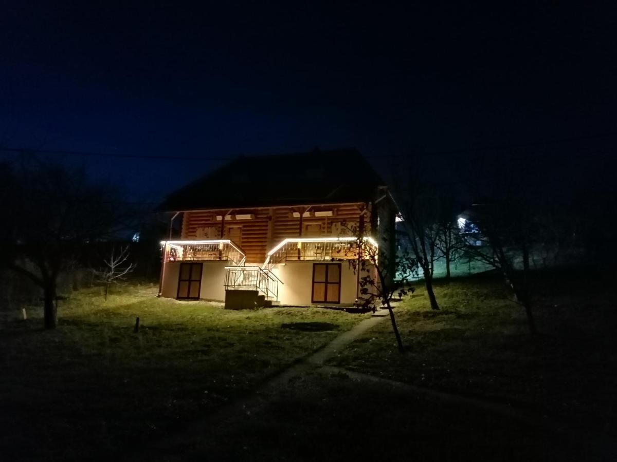 Apartmani Zuti Leptir Vrdnik Esterno foto